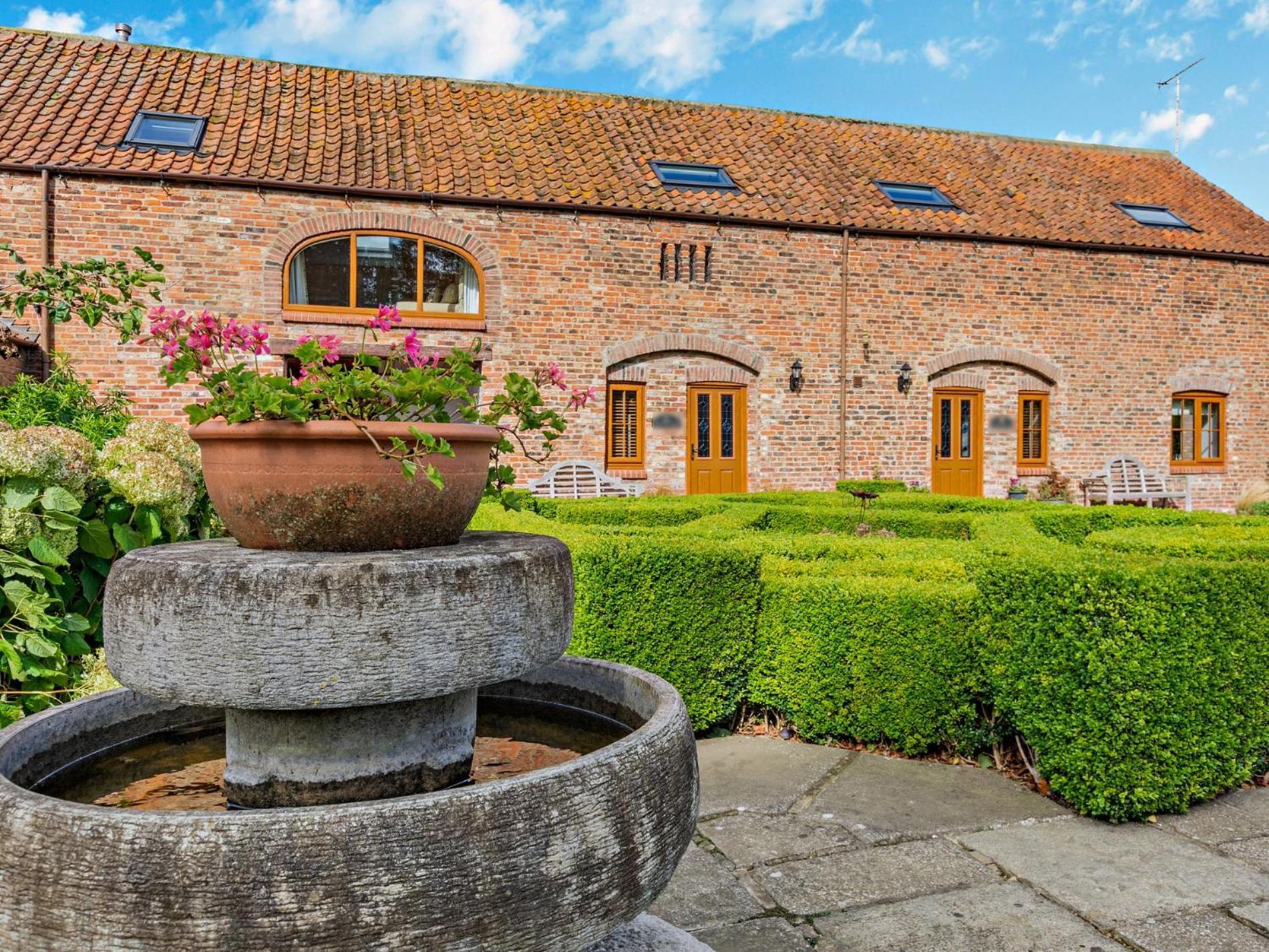 2 Bed In Filey 79280 Villa Wold Newton  Kültér fotó